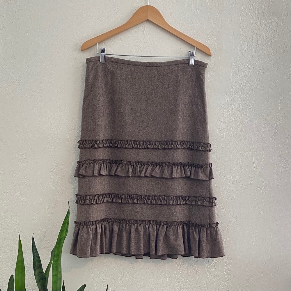 Anne Taylor Loft Will Mix Ruffle Skirt